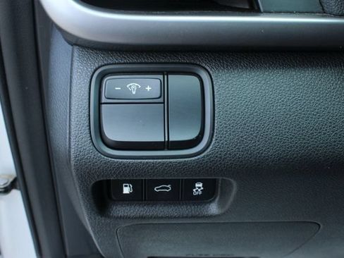 Used 2018 Kia Optima LX FWD image 15
