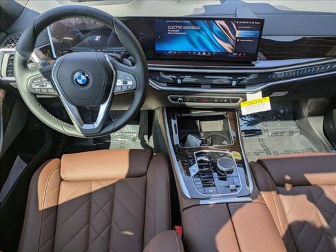 Used 2026 BMW X5 xDrive50e w/ Premium Package image 16