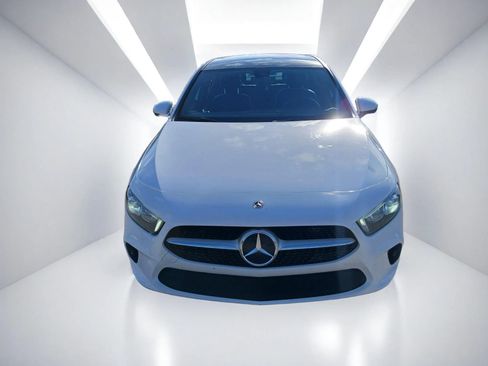 Used 2021 Mercedes-Benz A 220 image 3
