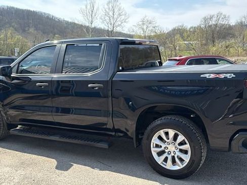 Used 2021 Chevrolet Silverado 1500 Custom w/ Safety Confidence Package image 11