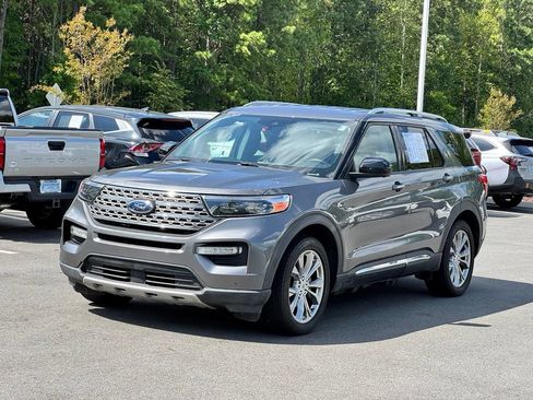 Used 2022 Ford Explorer Limited RWD image 2