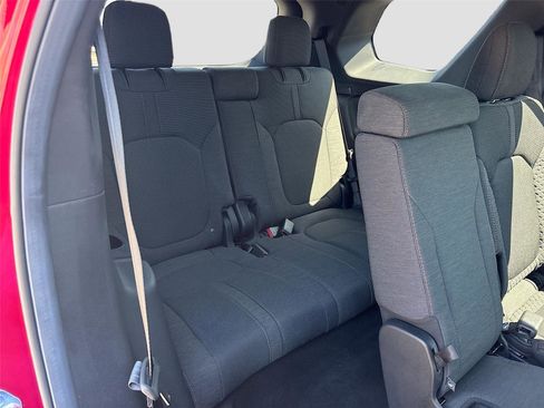 Certified 2025 Honda Pilot Sport image 30