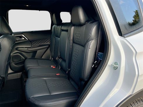 New 2025 Mitsubishi Outlander SEL Black Edition image 24