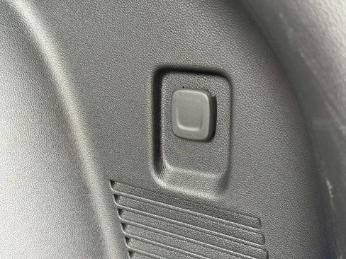 Certified 2023 Chevrolet Blazer LT image 9