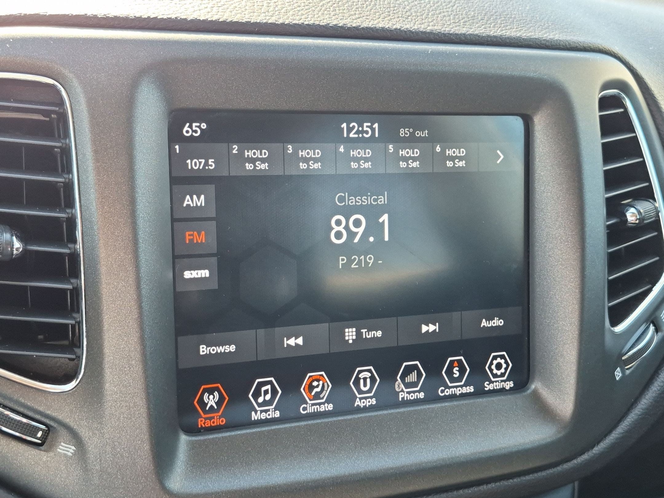 Used 2018 Jeep Compass Trailhawk AWD/4WD image 19