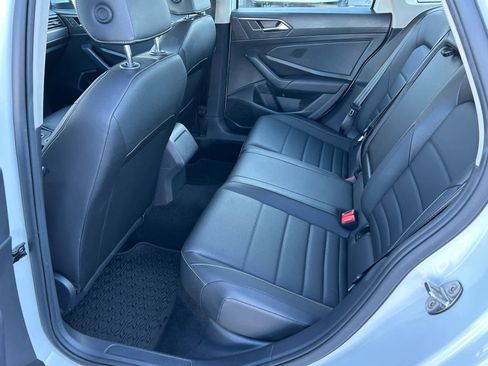 Used 2021 Volkswagen Jetta SE image 20