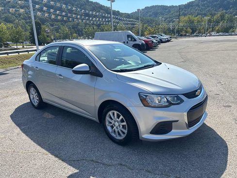 Used 2020 Chevrolet Sonic LT FWD image 7