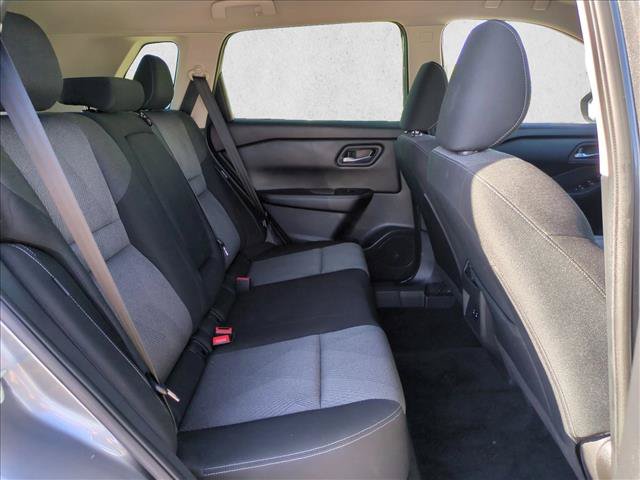 Used 2024 Nissan Rogue SV FWD image 19