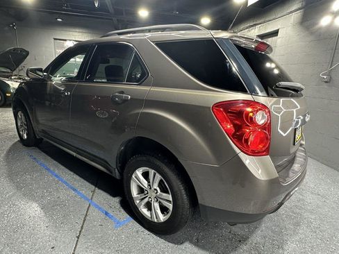 Used 2011 Chevrolet Equinox LT w/ All-Star Package image 3