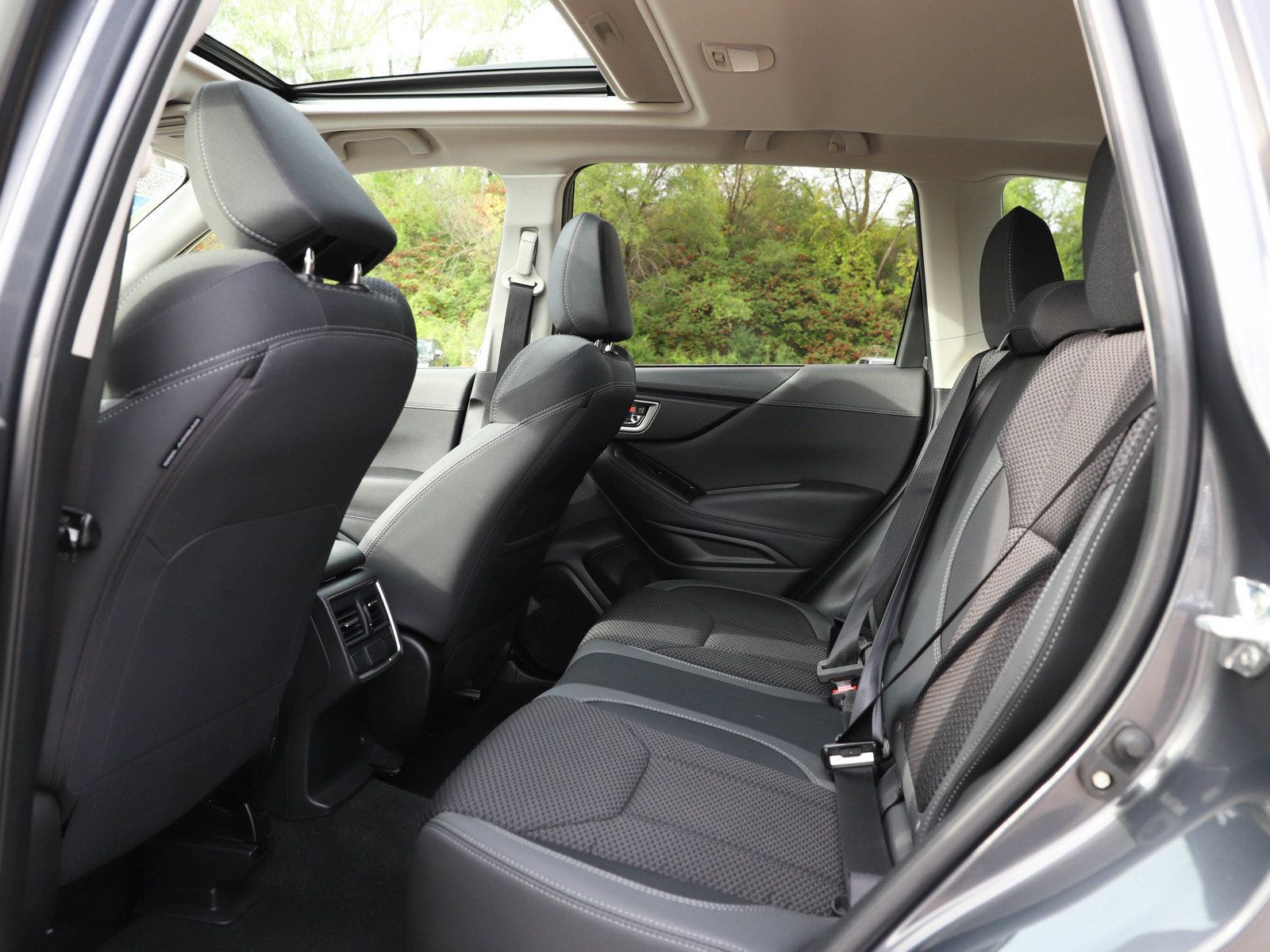 Used 2024 Subaru Forester Premium AWD/4WD image 14