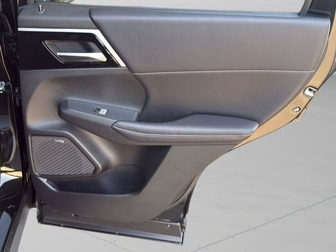 New 2026 Mitsubishi Outlander LE FWD image 29