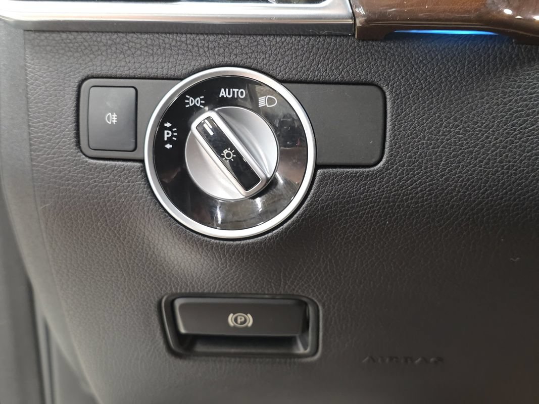Used 2018 Mercedes-Benz GLS 450 4MATIC image 35