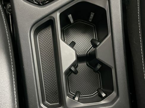 Used 2023 Volkswagen Taos SE image 27