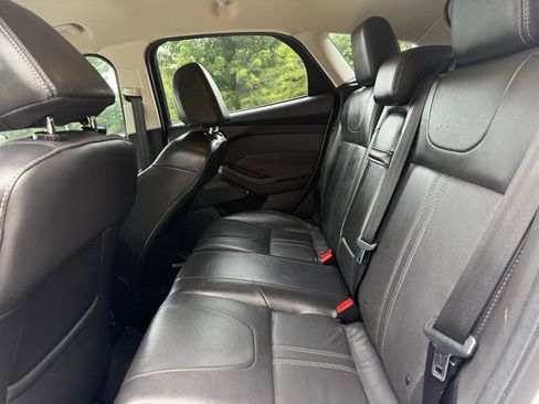 Used 2012 Ford Focus Titanium FWD image 14