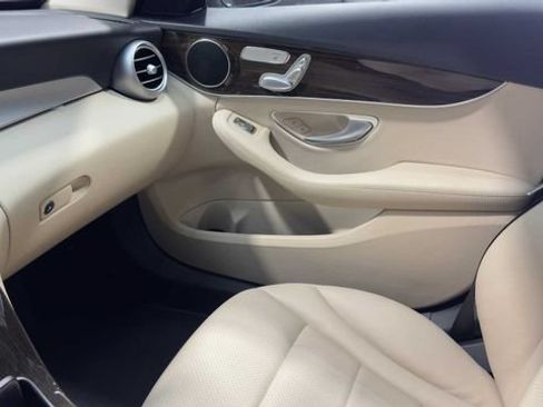 Used 2021 Mercedes-Benz C 300 Sedan image 35
