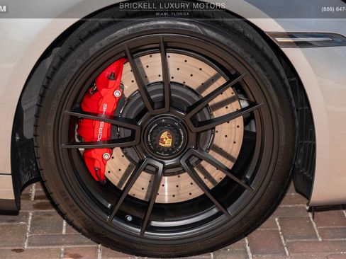 Used 2023 Porsche 911 Carrera GTS w/ Premium Package RWD image 39