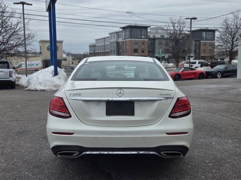 Used 2017 Mercedes-Benz E 300 4MATIC image 5