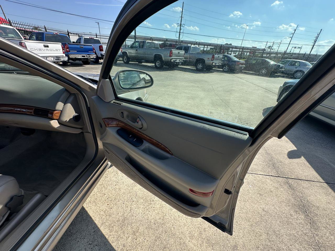 Used 2000 Buick Le Sabre Custom w/ Prestige Opt Pkg FWD image 32