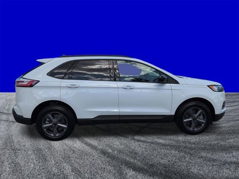 Certified 2024 Ford Edge SEL w/ Sport Appearance Package AWD/4WD image 3