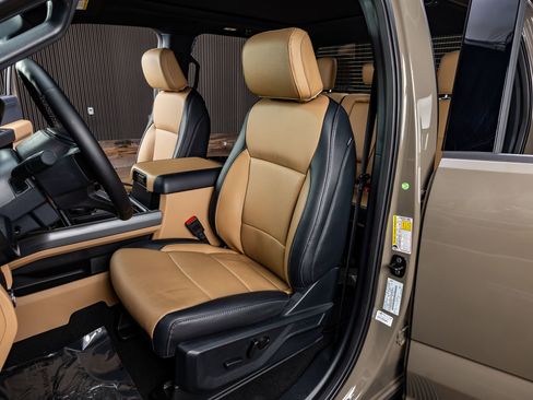 Used 2026 Ford F450 Lariat image 30