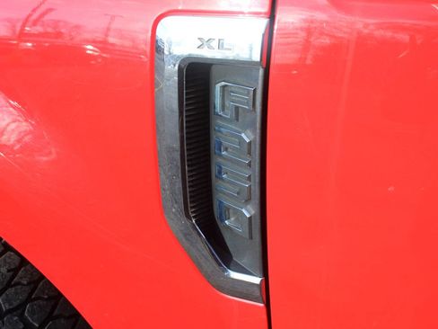 Used 2017 Ford F250 XL w/ Power Equipment Group image 35