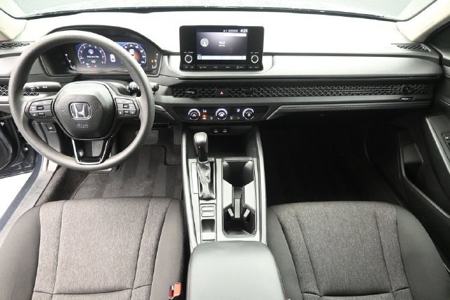 Certified 2025 Honda Accord LX image 2
