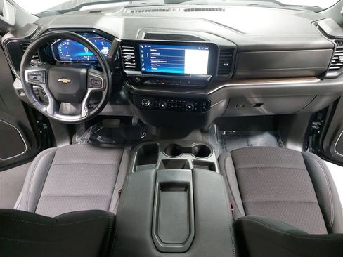 Used 2024 Chevrolet Silverado 1500 LT image 9