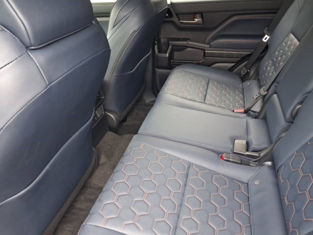 Certified 2026 Toyota 4Runner Platinum AWD/4WD image 4