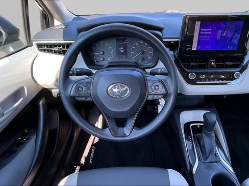 Used 2023 Toyota Corolla LE FWD image 6