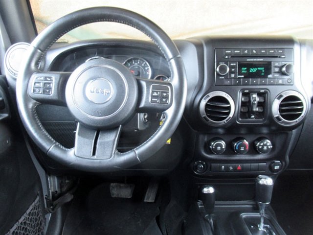 Used 2017 Jeep Wrangler Unlimited Sport w/ Quick Order Package 24S AWD/4WD image 17