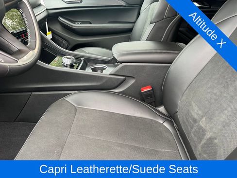 New 2025 Jeep Grand Cherokee L Altitude image 14