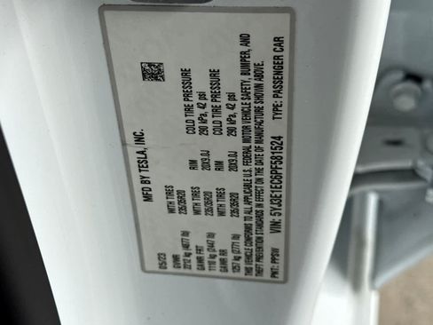Used 2023 Tesla Model 3 Performance AWD/4WD image 32