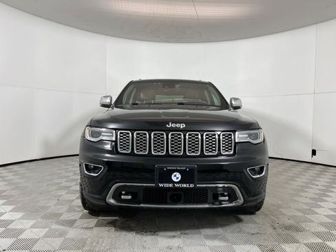 Used 2017 Jeep Grand Cherokee Overland w/ Jeep Active Safety Group image 2