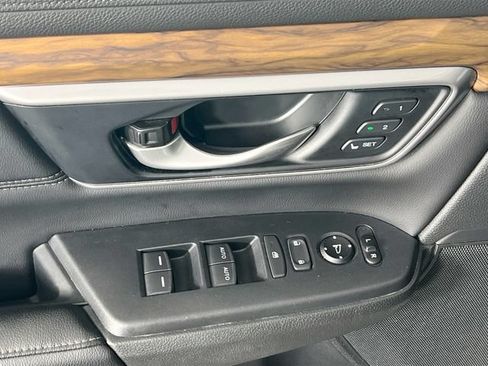 Used 2020 Honda CR-V Touring image 21