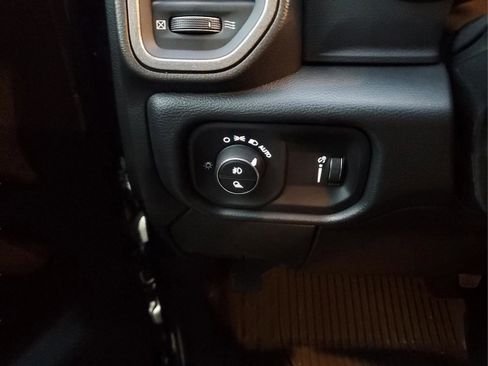 Used 2025 RAM 2500 Tradesman image 28