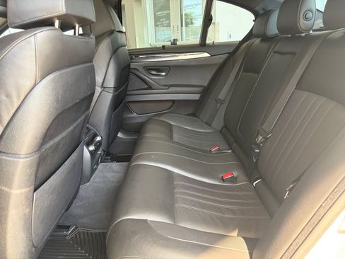 Used 2016 BMW M5 RWD image 18