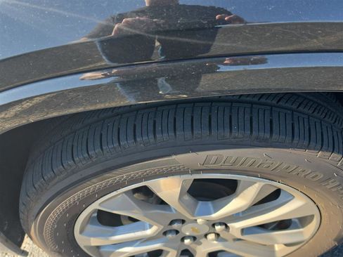 Used 2018 Chevrolet Traverse Premier w/ Driver Confidence II Package image 12