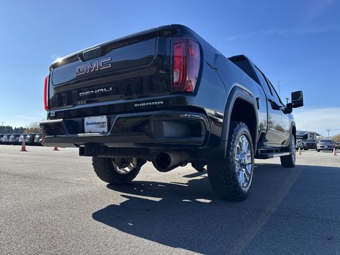 Used 2021 GMC Sierra 2500 Denali w/ Denali Ultimate Package image 10