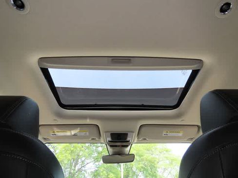 Used 2023 Honda HR-V EX-L image 22