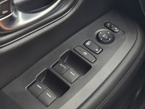 Used 2023 Honda HR-V LX image 23