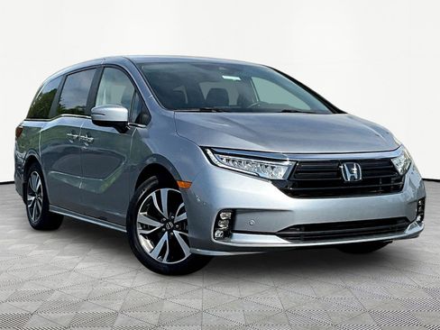 Used 2023 Honda Odyssey Touring image 3
