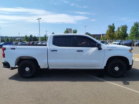 Used 2019 Chevrolet Silverado 1500 W/T w/ Trailering Package AWD/4WD image 2