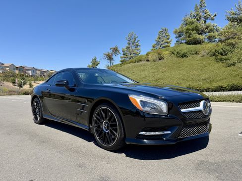 Used 2013 Mercedes-Benz SL 550 image 30