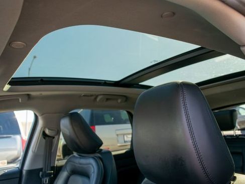 Used 2021 Lincoln Corsair Reserve w/ Equipment Group 201A image 16