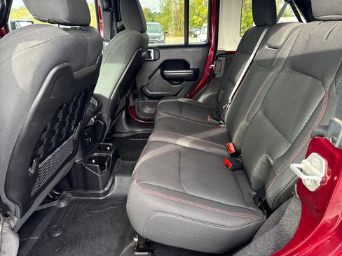 Used 2021 Jeep Wrangler Unlimited Rubicon image 13