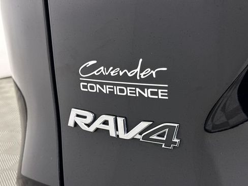 Used 2025 Toyota RAV4 LE AWD/4WD image 32