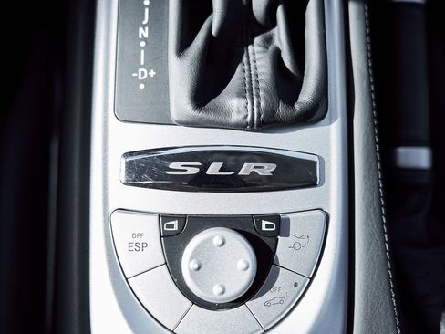 Used 2006 Mercedes-Benz SLR image 77