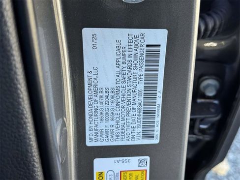 Certified 2025 Acura Integra A-Spec image 18