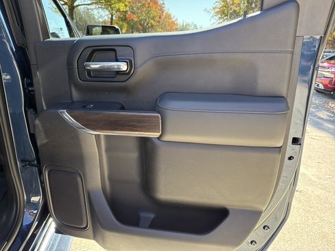 Used 2020 GMC Sierra 1500 SLT w/ SLT Premium Plus Package image 17