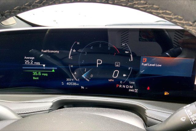 Used 2024 Cadillac XT4 Premium Luxury AWD/4WD image 19